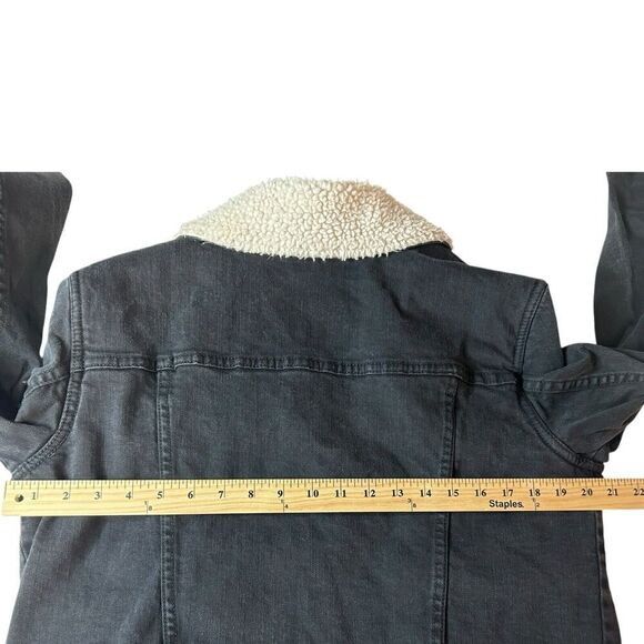 Pacsun Women’s Black Denim Jacket Size Medium Fleece Distressed Retro Boho 90s - Picture 7 of 11